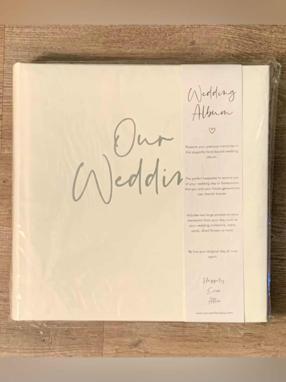 NWT Wedding Album Scrapbook